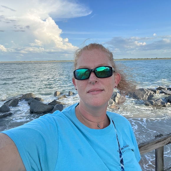 Meet your Posher, Ginny - Picture 8 of 8